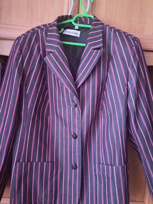 Vind sacou dama ,stare perfecta