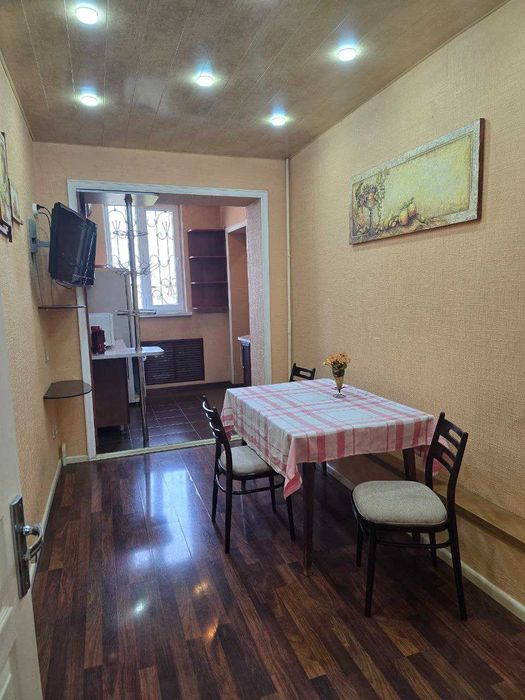 Продается квартира 4/4/4 -77 серия. Кирпич.