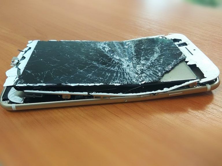 Мега Тех GSM Сервиз Дисплей Батерия Букси Разкодиране Смяна на Капак