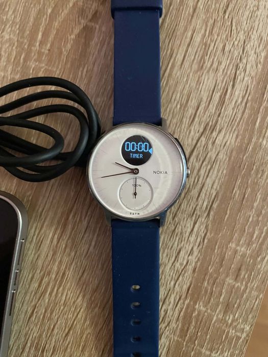 Smartwatch Nokia+ cablu de alimentare