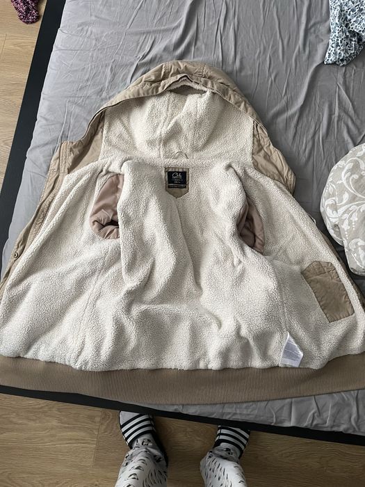 Geaca bej imblanita Clockhouse Marime XL