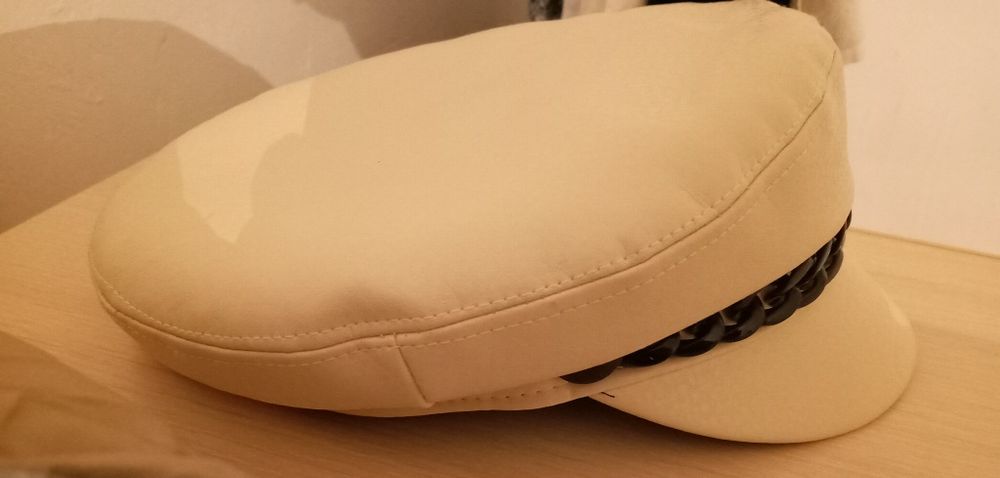 Кепка для женщин