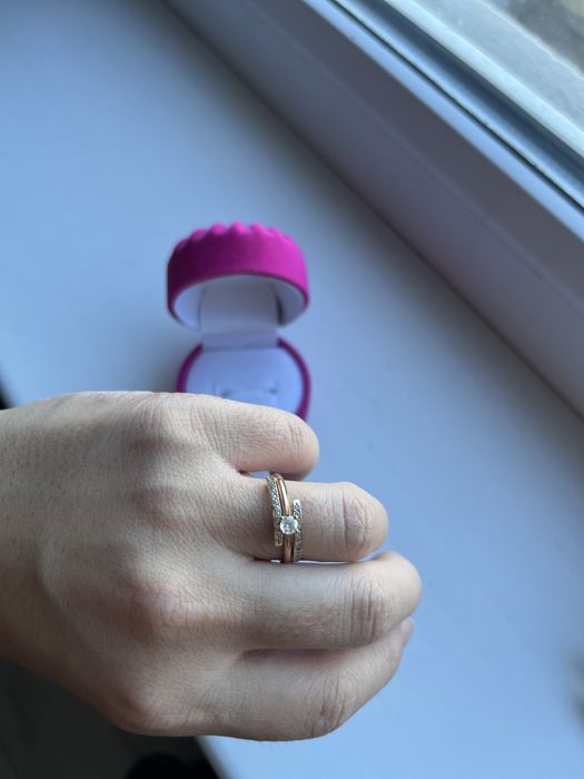 Продам золотое кольцо