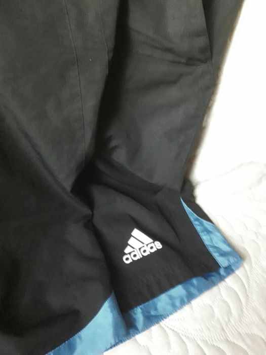 Спортен екип "Адидас" от две части