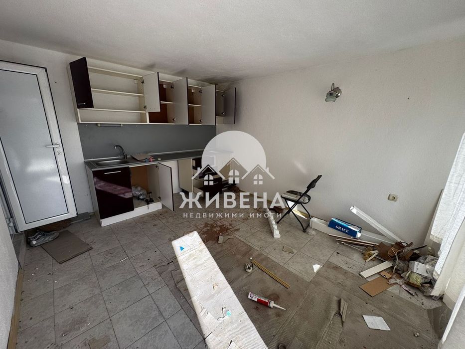 Продава къща за ремонт в гр.Балчик, площ 100 кв.м