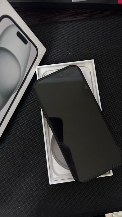 Iphone 15 черный