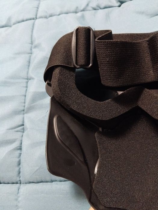 Маска с вградени очила