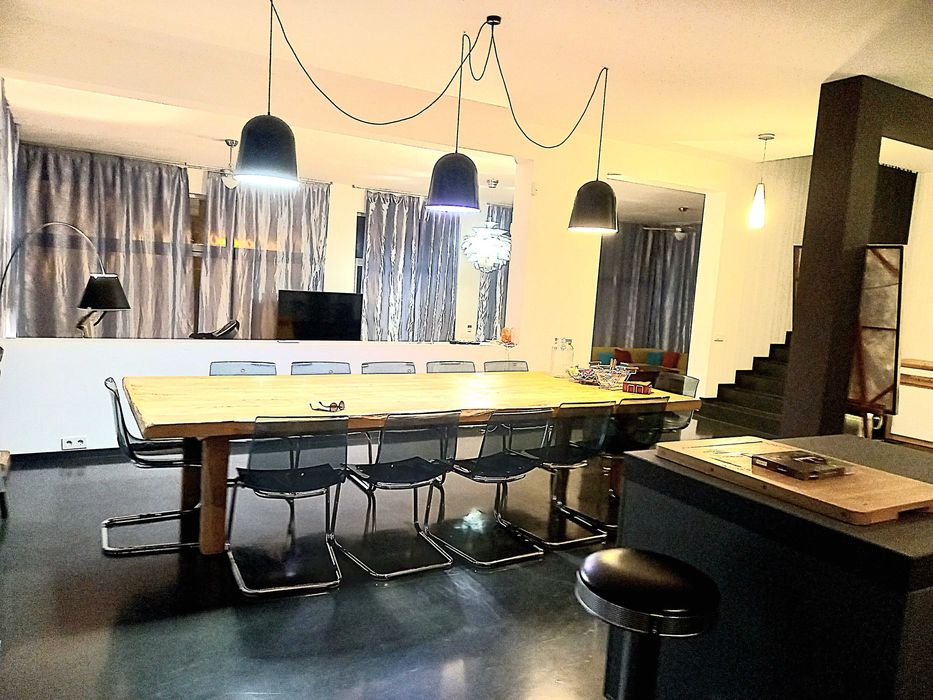 Продава се Къща в София, Център - 553 кв.м за 553 €/кв.м - Снимка #2