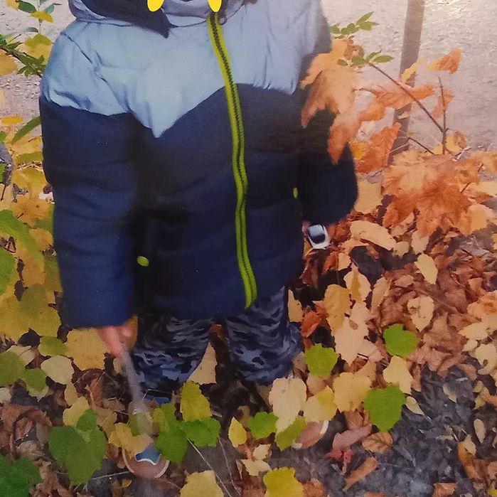 Продам куртку на мальчика 3-года