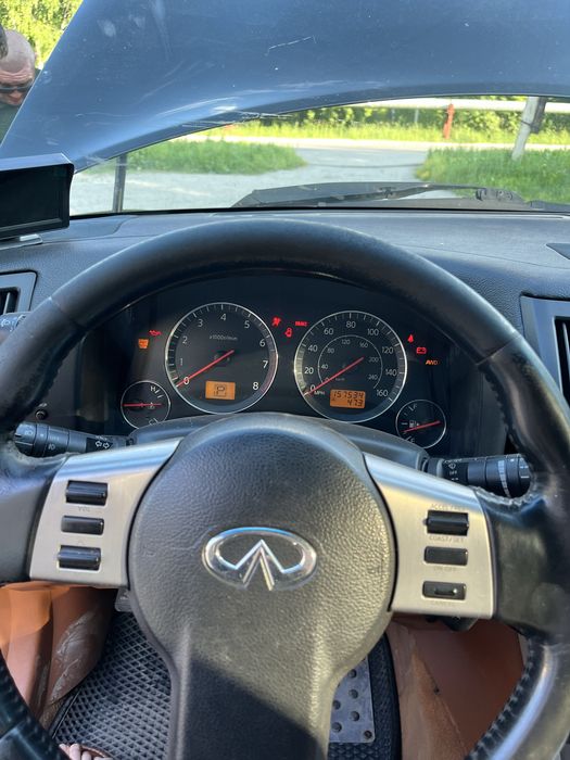 Продам Infiniti F35