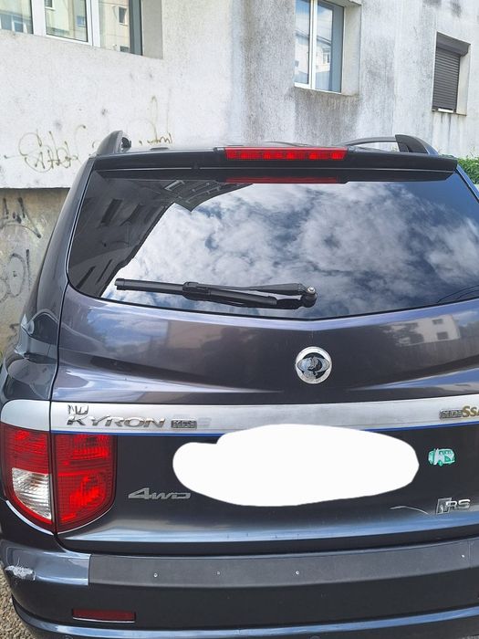 Vind mașină Ssangyong khiron 4x4 Motor 2000