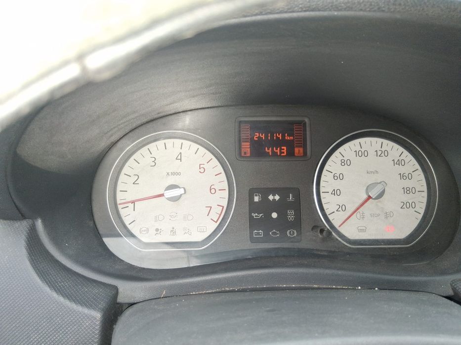 Vând Dacia Logan faza 2