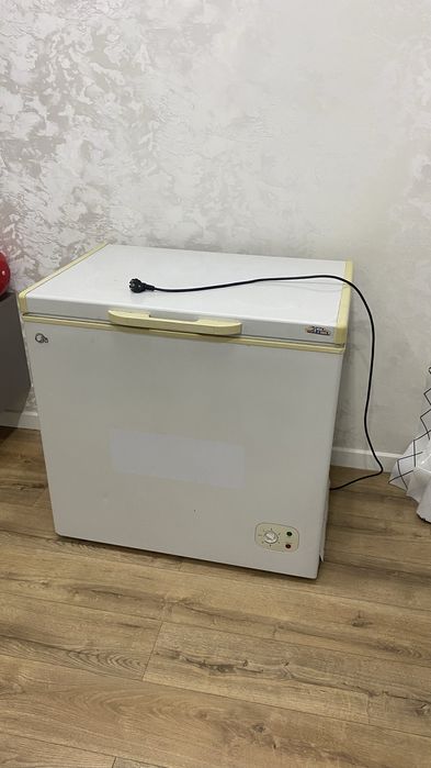 Продам морозильник