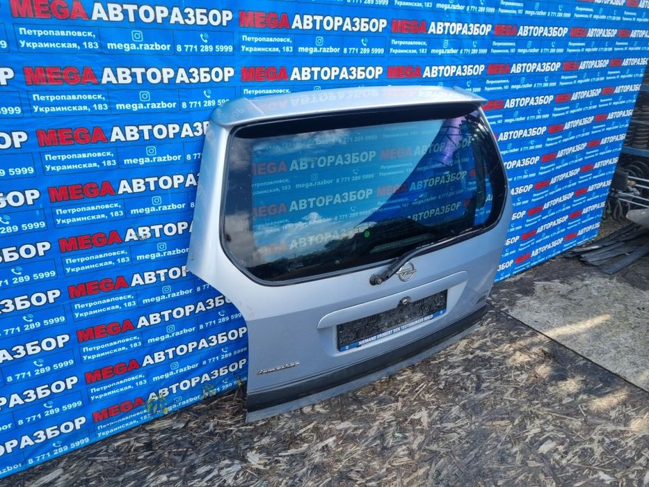 Кришка богажника Opel Zafira.