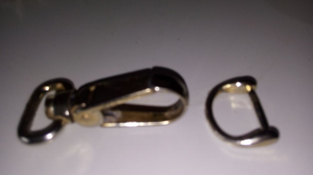 Застежки карабины,нитки для вышивания