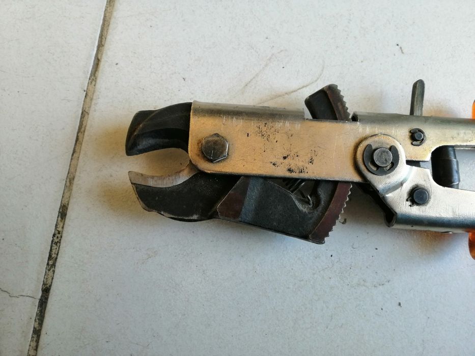 Ножица за кабели