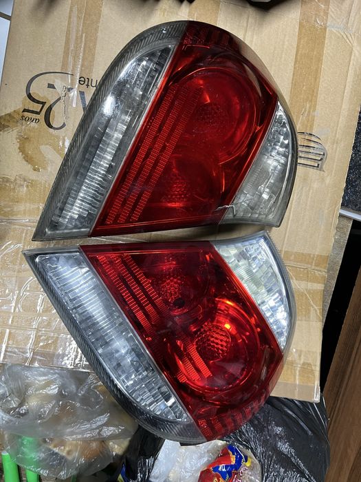 Камри 35 задние фары