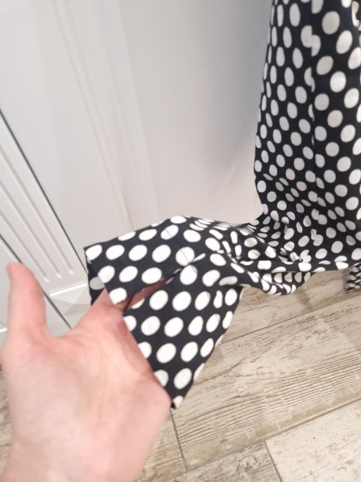 Lucy Fashion - Елегантен панталон на точки черно с бяло