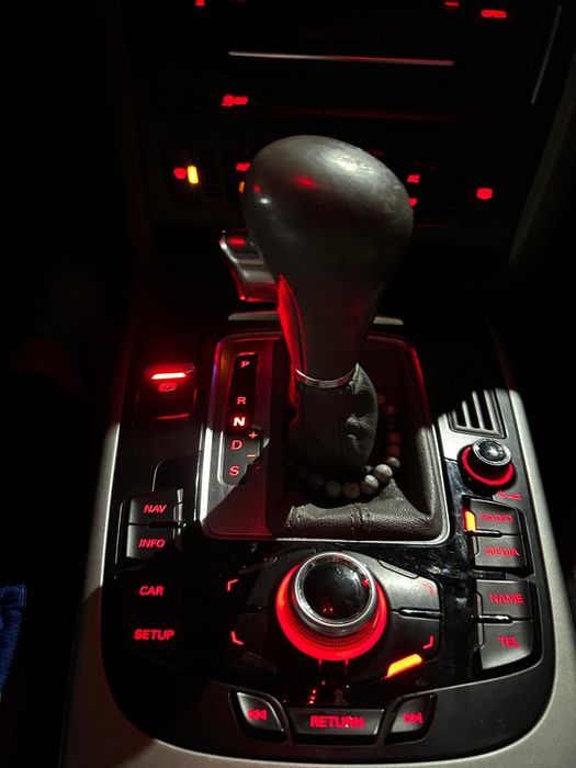 Audi A4 B8 2.0 TDI 2011