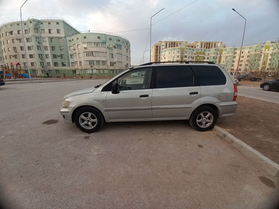Продаю Mitsubishi space wagon