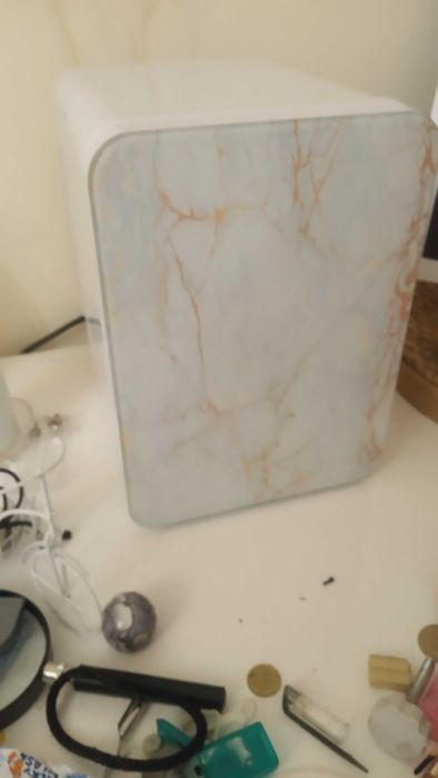 Мини-холодильник