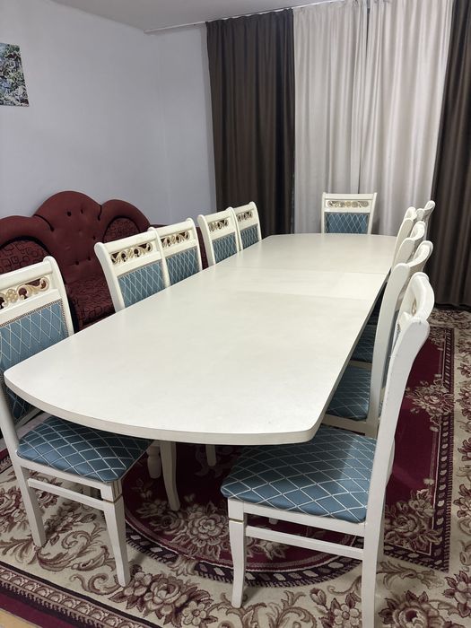 Семей қ, 110000тг, Стол и стулья