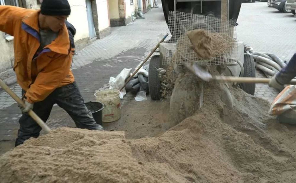 Полусухая стяжка пола. Yarimquriq styajka.