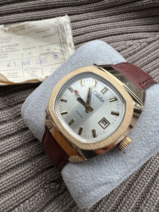 Часы СССР новые продам