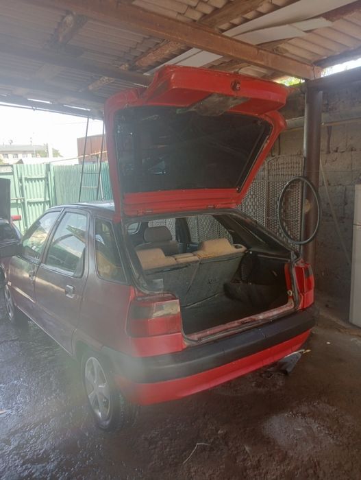 Продам машину в среднем состоянии