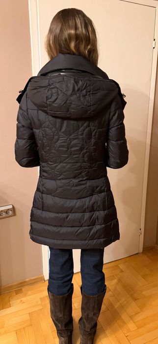 Зимно оригинално яке Guess