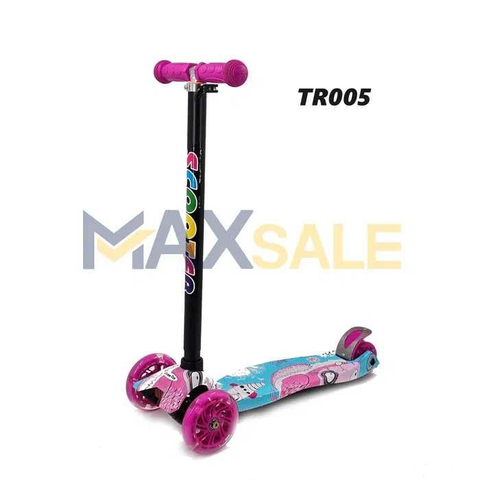 Детска тротинетка с 3 светещи колела различни цветове играчки за дете