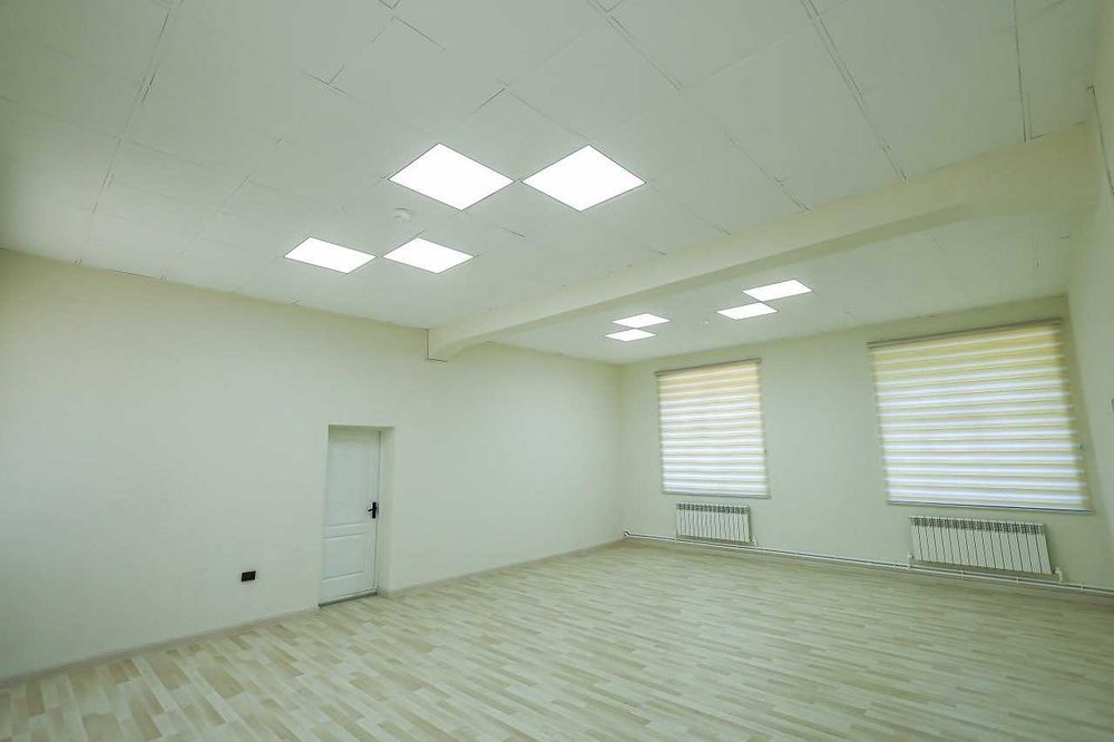 Сдается офисное помещение 3000 м² в центре города