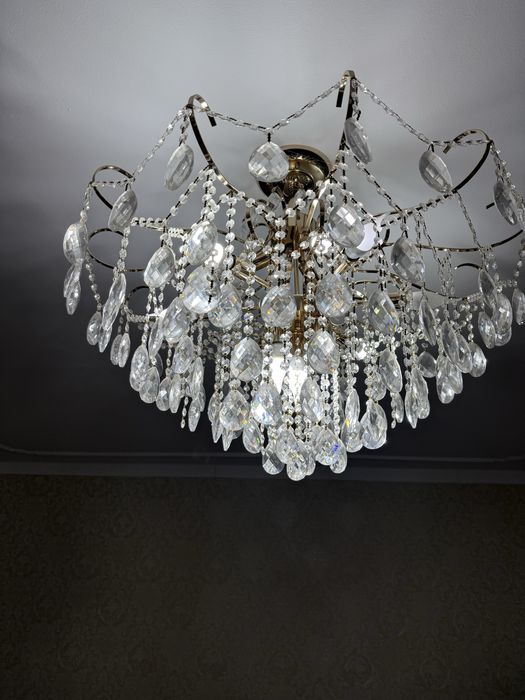 люстра  для дома.