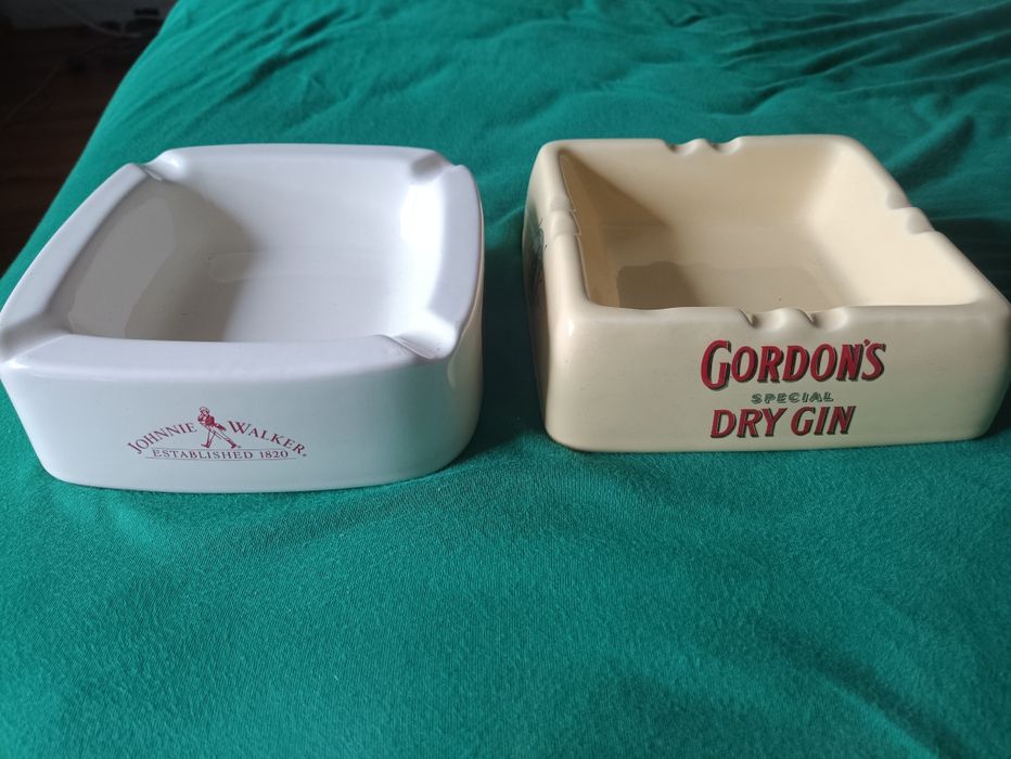 Стари керамични пепелници