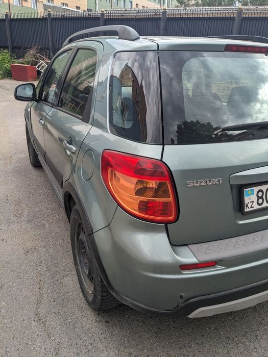 Suzuki SX4 2011 хетчбэк