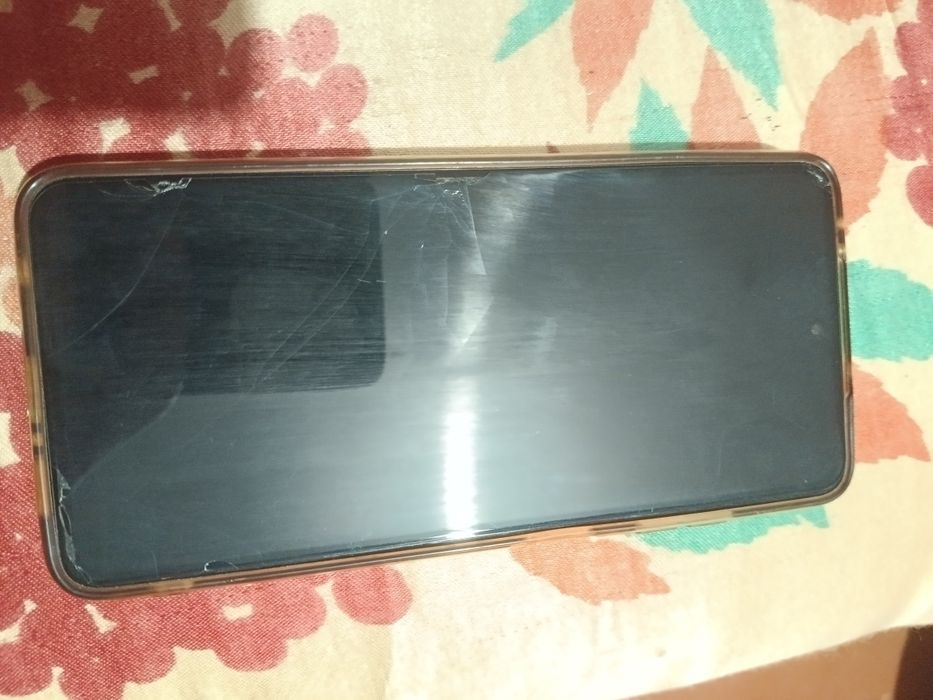 Продам poco x3 pro в нормальном состоянии