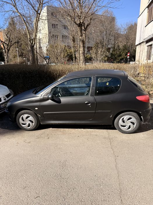 Vand Peugeot 206 din 2001 stare buna, actele la zi - Cluj Napoca