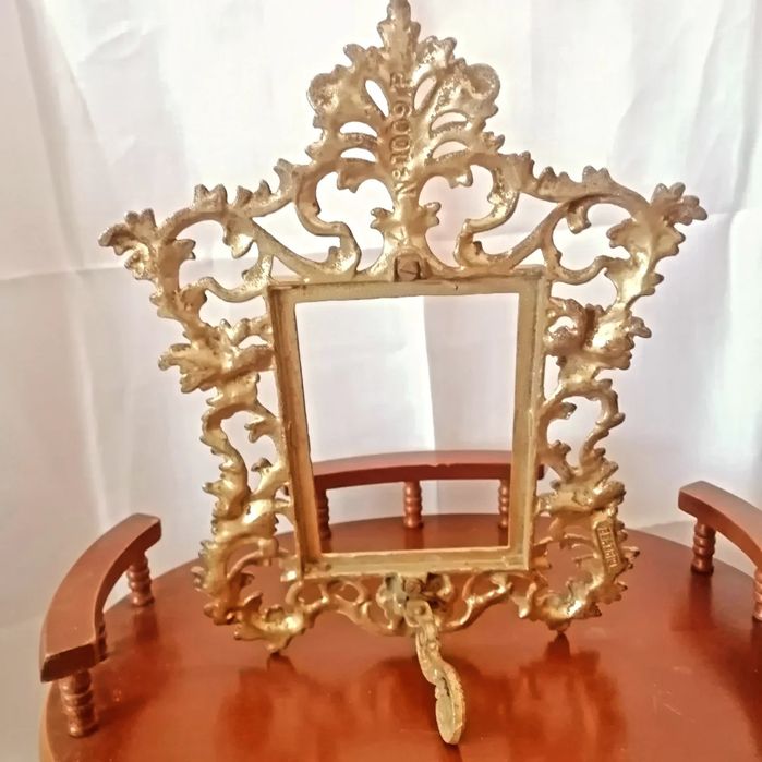 Месингова рамка.