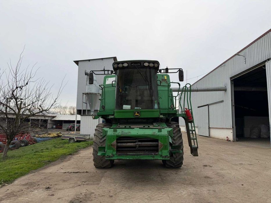 De vanzare combina John Deere W540