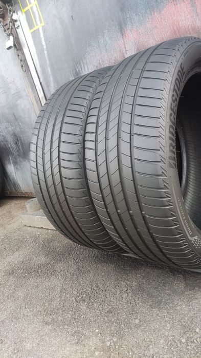 2бр. летни гуми 245/45/18 Bridgestone Turanza T005
dot23/24