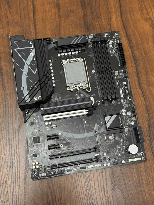 Gigabyte Z790 Eagle AX DDR5