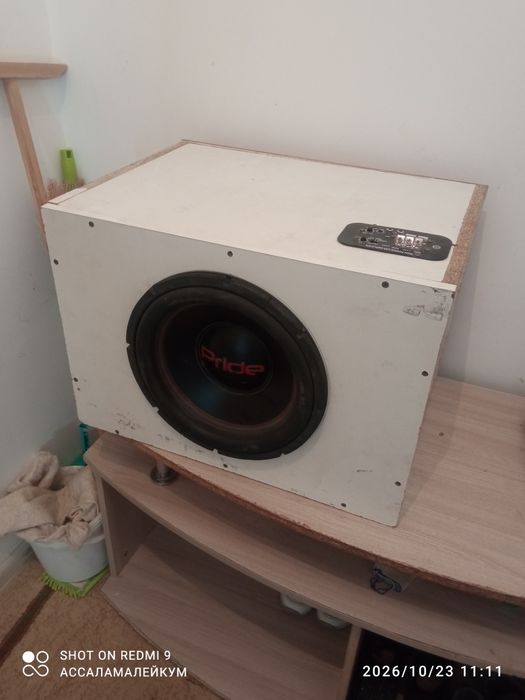 Продам авто магнитолы и саб сама делный прайд