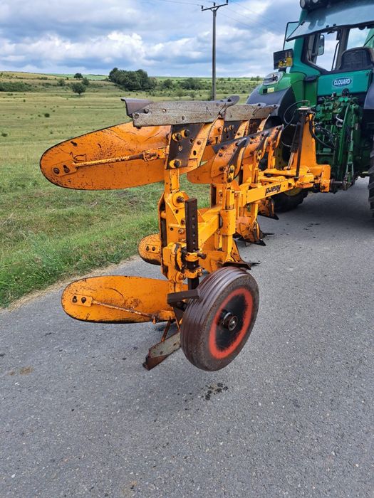 Plug Huard TR 65 T 3 brazde 2+1 reversibil. Ca si kuhn