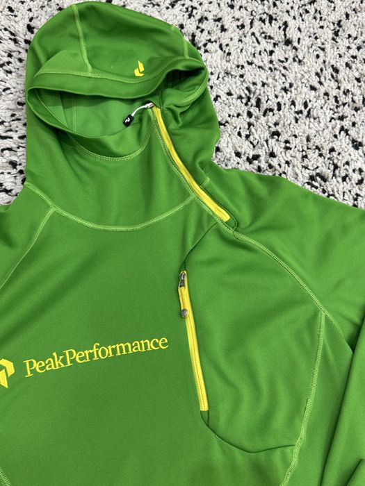Мъжки суитшърт PEAK PERFORMANCE . Размер S