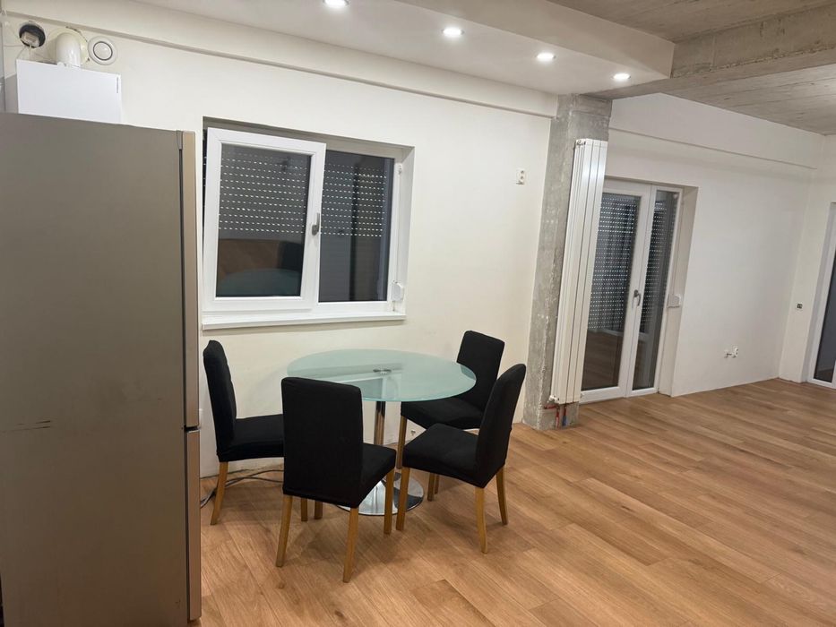 Proprietar: De vanzare ap 3 camere