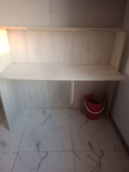 В хорошем состоянии парты, студья