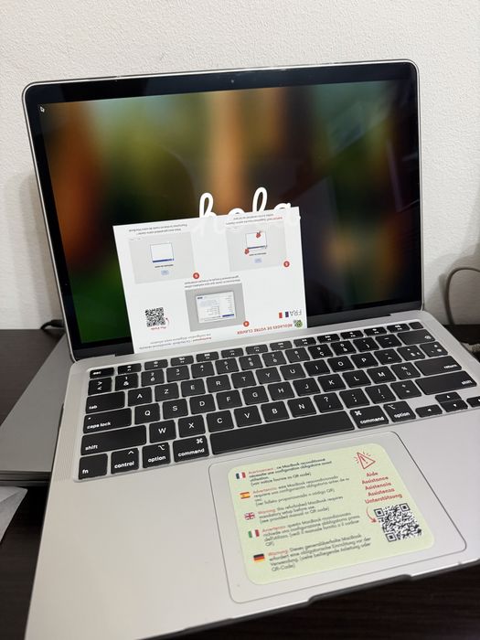 Macbook Air 13’ 2020 Resigilate