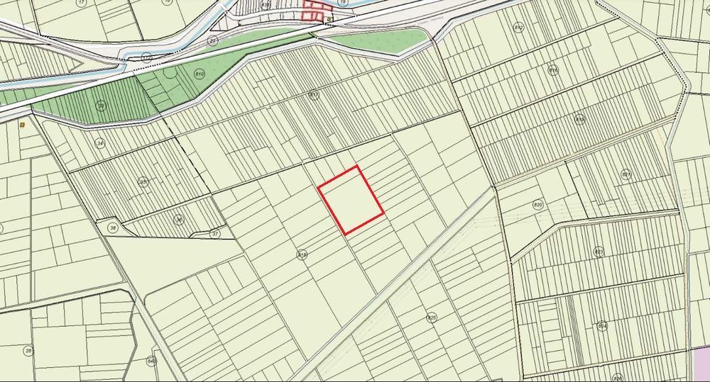 26 655 кв.м., обработваема земеделска земя - две съседни ниви, 4та к-я, в кв. ”Речица”, гр. Сливен