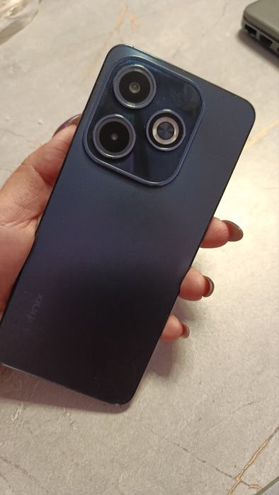 Продаётся Infinix hot 40i