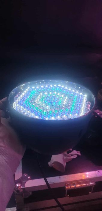 Vând pari led, bare led, proiectoare de exterior RGB DMX